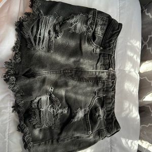 Wild fable woman, black shorts